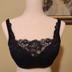 Soma lace underwire  bra half cami bralette, beautiful lace detail. 36c.